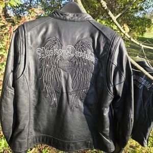 Harley-Davidson Black Leather Jacket with Embroidered Wings - Large